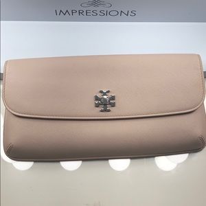 Tory burch clutch